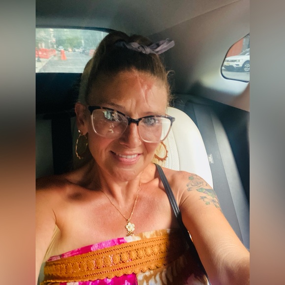 Affordable Cute Clothes 4 YOU🫶🌸
🤘⭐️DEALS & GIFTS⭐️🤘 - Picture 3 of 6